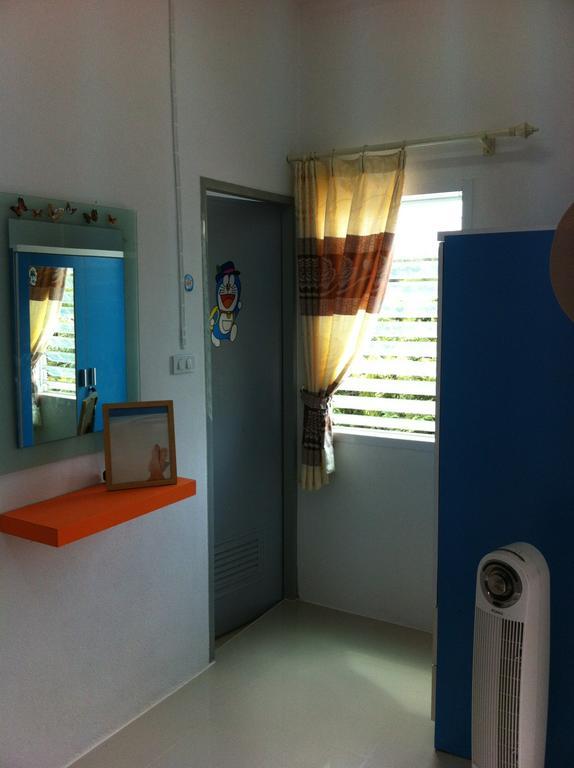 Lemon Tree Motel Surat Thani Extérieur photo